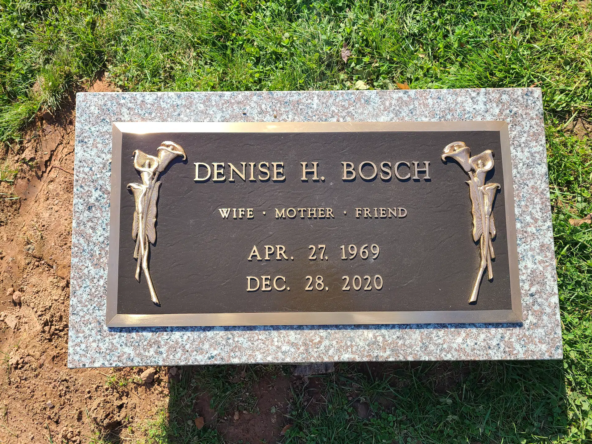 Bronze Burial Plaque hand-carved by Burial Plaque Shop in NJ — image 4